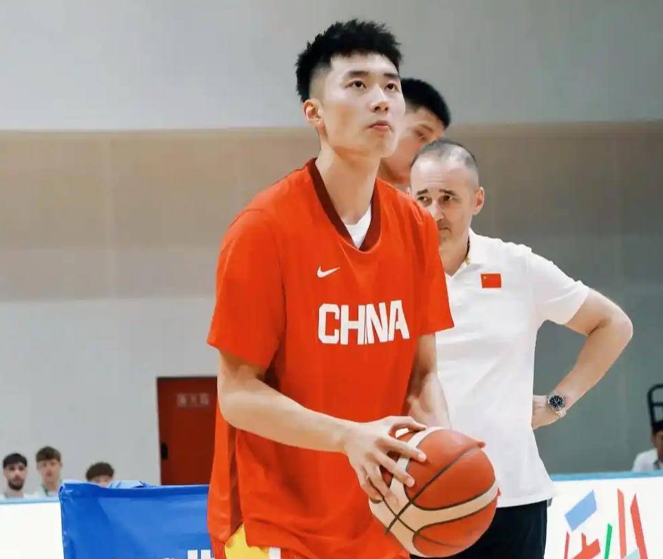 关于核心球员伤停缺席,团队备战艰难的信息